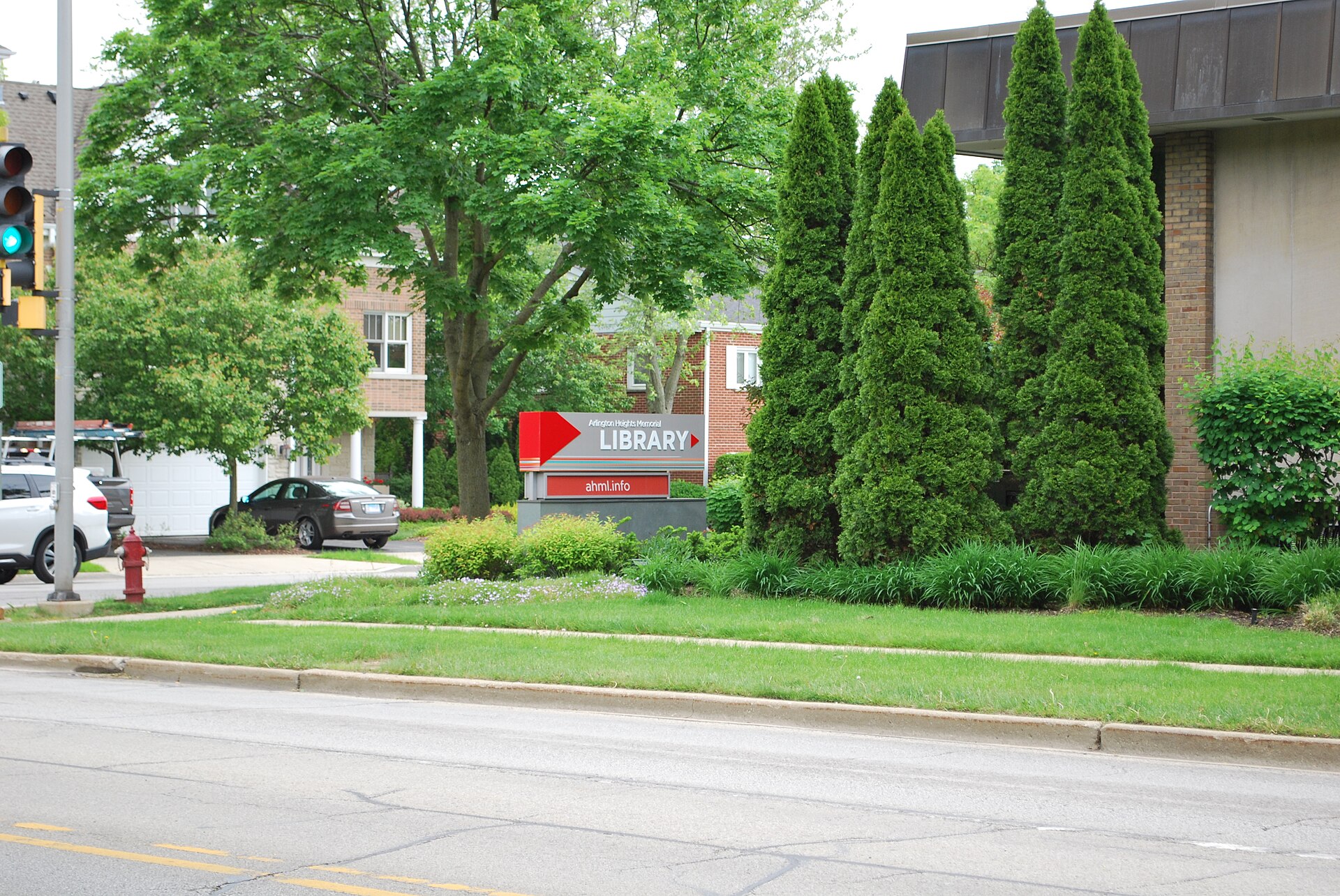 Arlington Heights Memorial Library on Dunton Avenue